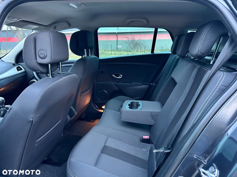 Renault Megane TCe 130 Dynamique - 10