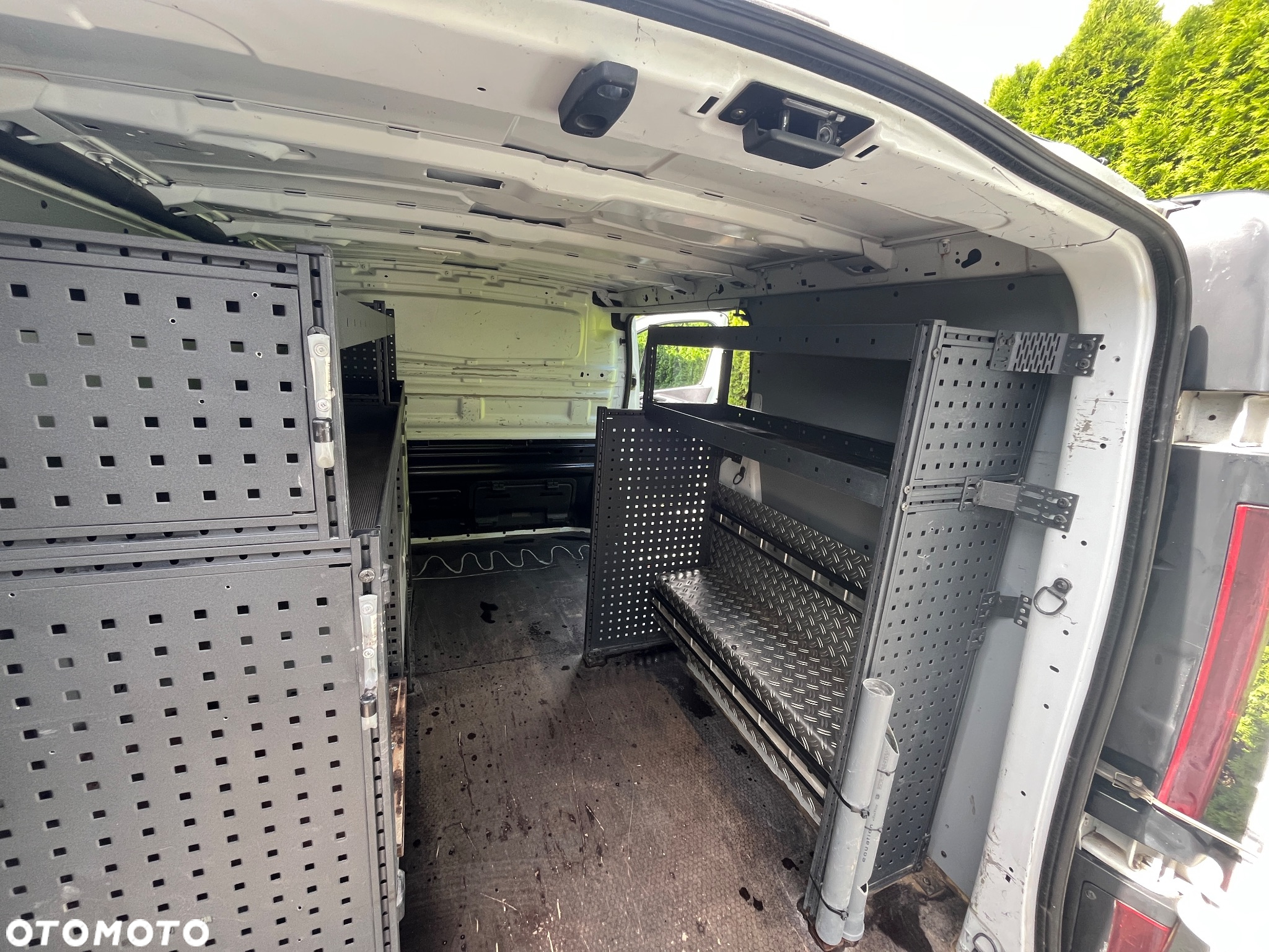 Renault Trafic - 10