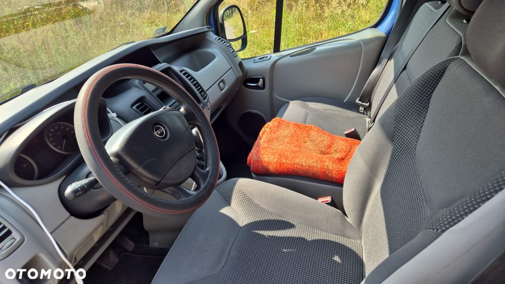 Opel Vivaro L2H1 FV1 czujniki parkowania, klimatyzacja - 11