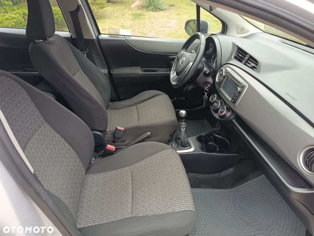 Toyota Yaris 1.33 Dynamic - 26