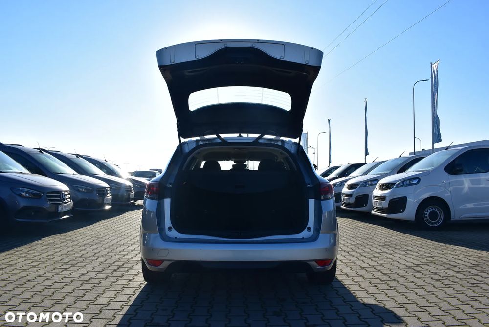 Renault Megane 1.3 TCe FAP Equilibre - 13