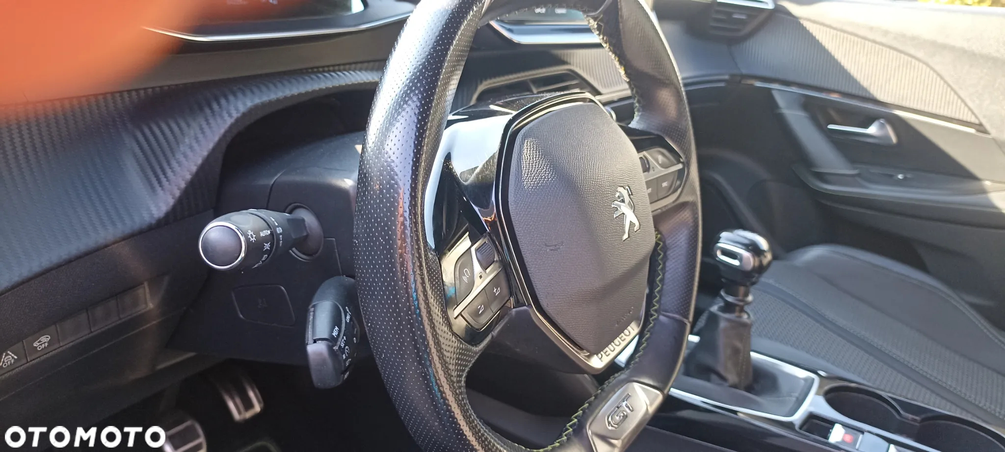 Peugeot 2008 1.2 PureTech GT S&S - 16