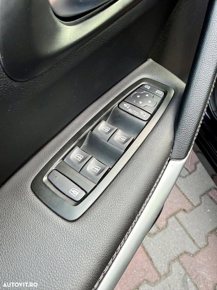 Renault Kadjar TCe EDC GPF Black Edition - 18