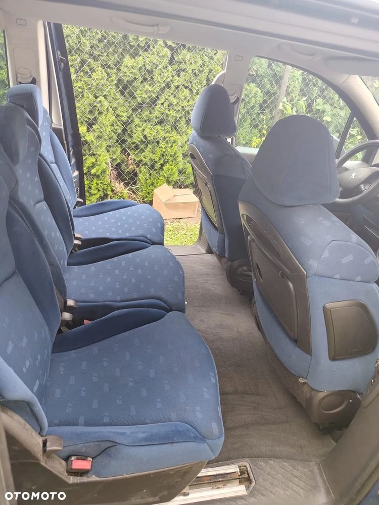 Peugeot 807 2.2 ST - 4