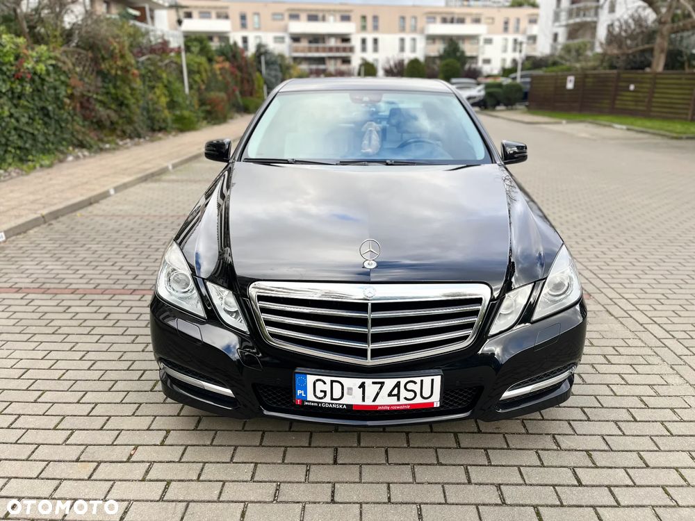Mercedes-Benz Klasa E 220 CDI BlueEff Avantgarde - 1