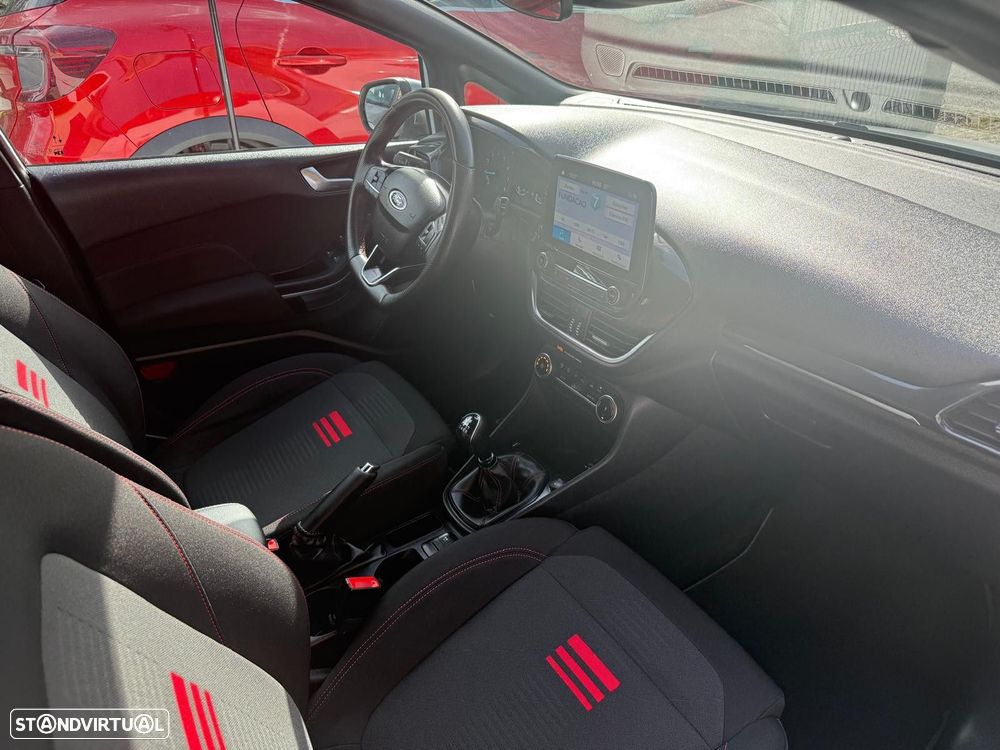 Ford Fiesta 1.0 EcoBoost ST-Line - 11