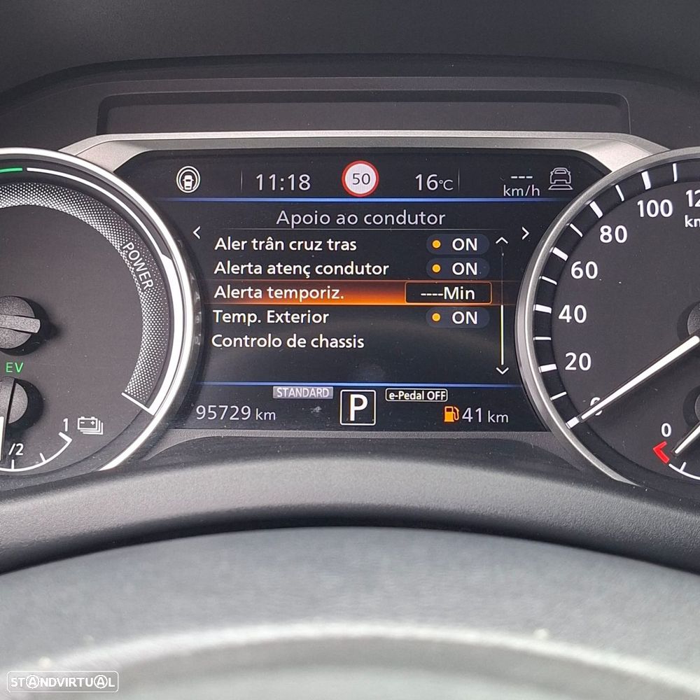 Nissan Juke 1.6 Hybrid Tekna TwoTone T - 25