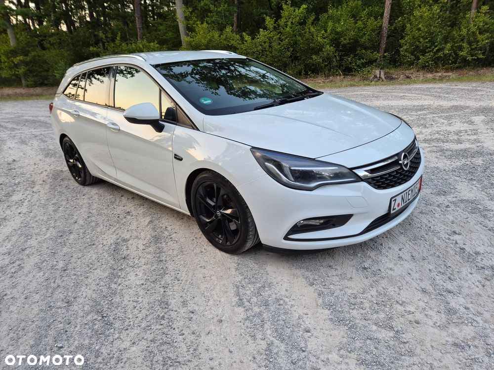 Opel Astra 1.6 Turbo Start/Stop Dynamic - 9