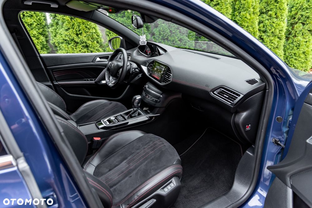 Peugeot 308 - 25