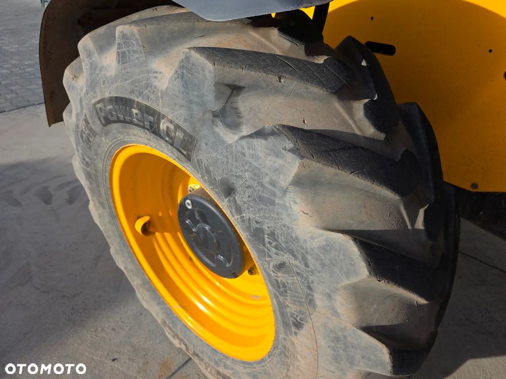 JCB 531-70 jak MT 732 BC55 - 13