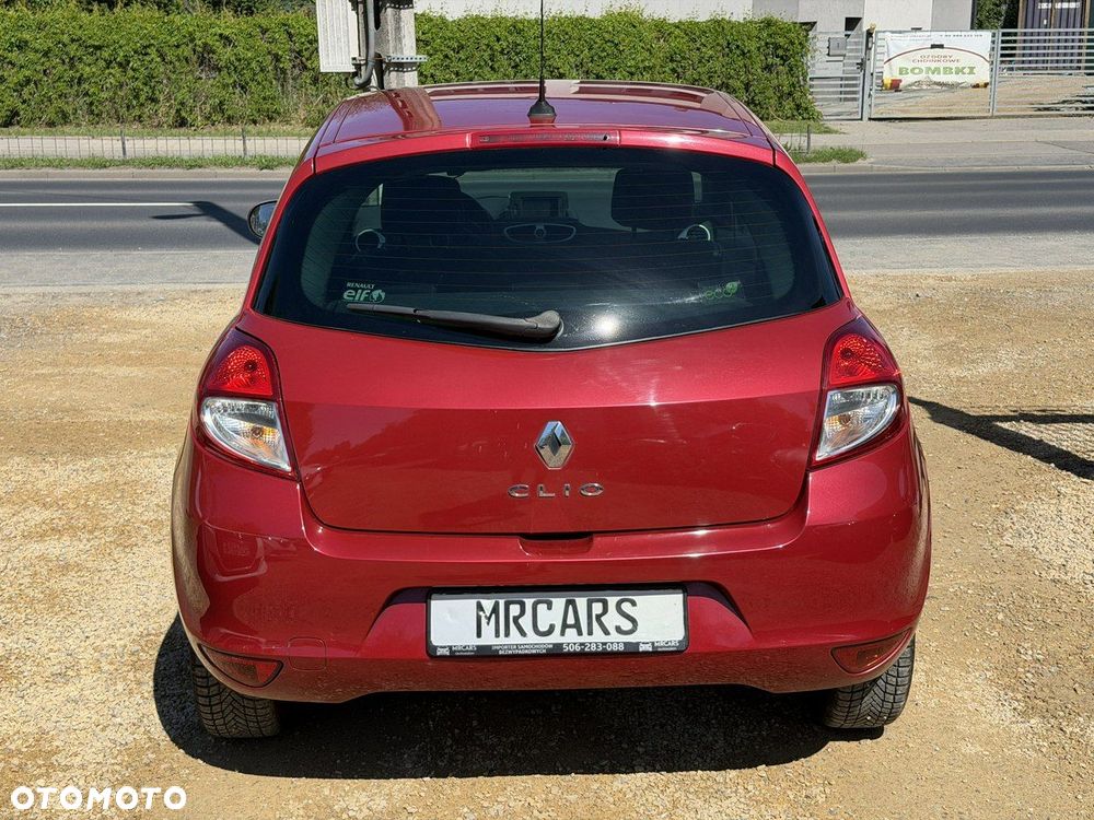 Renault Clio - 9