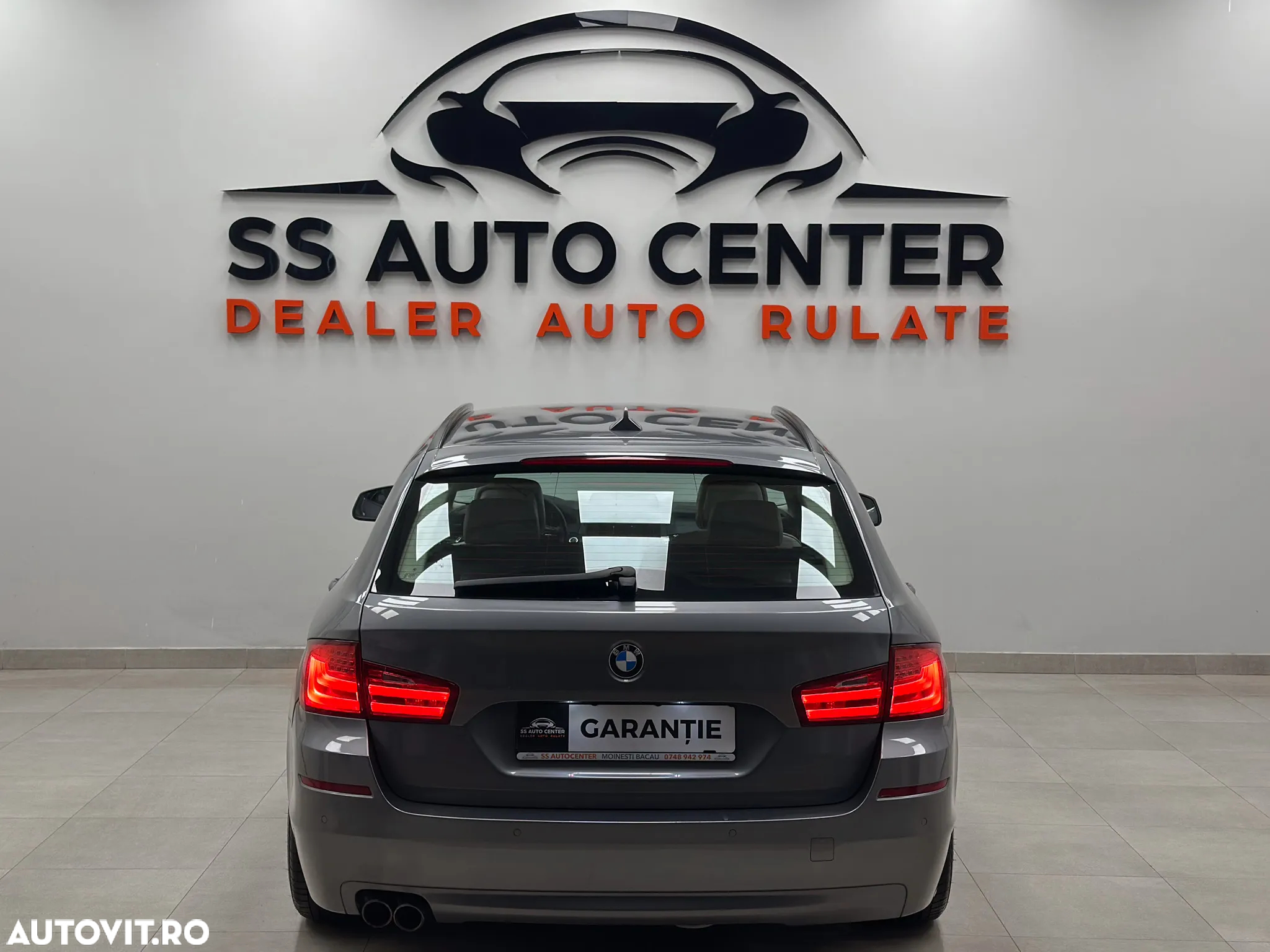BMW Seria 5 520d Touring - 8