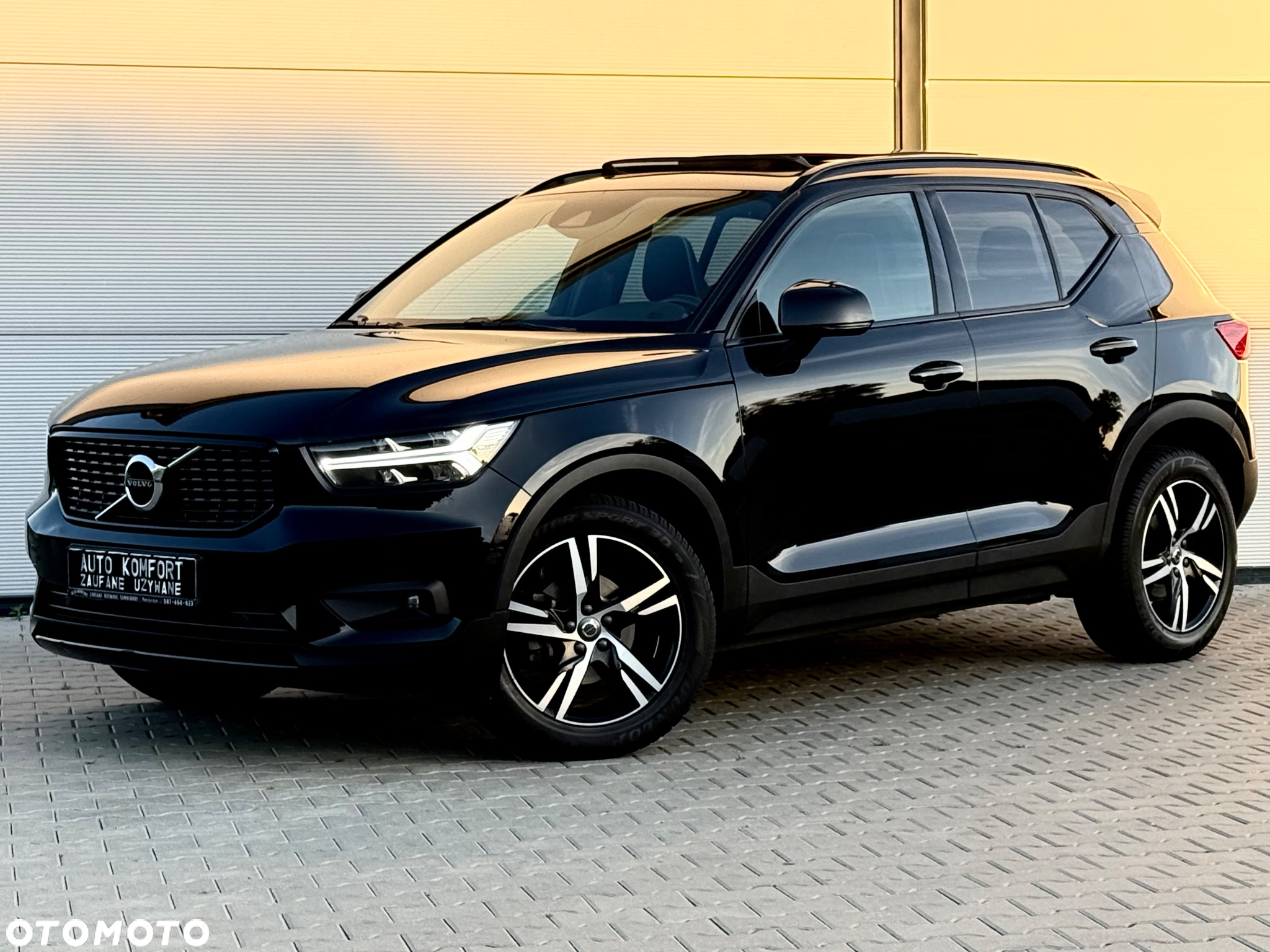 Volvo XC 40 T3 Geartronic RDesign - 3