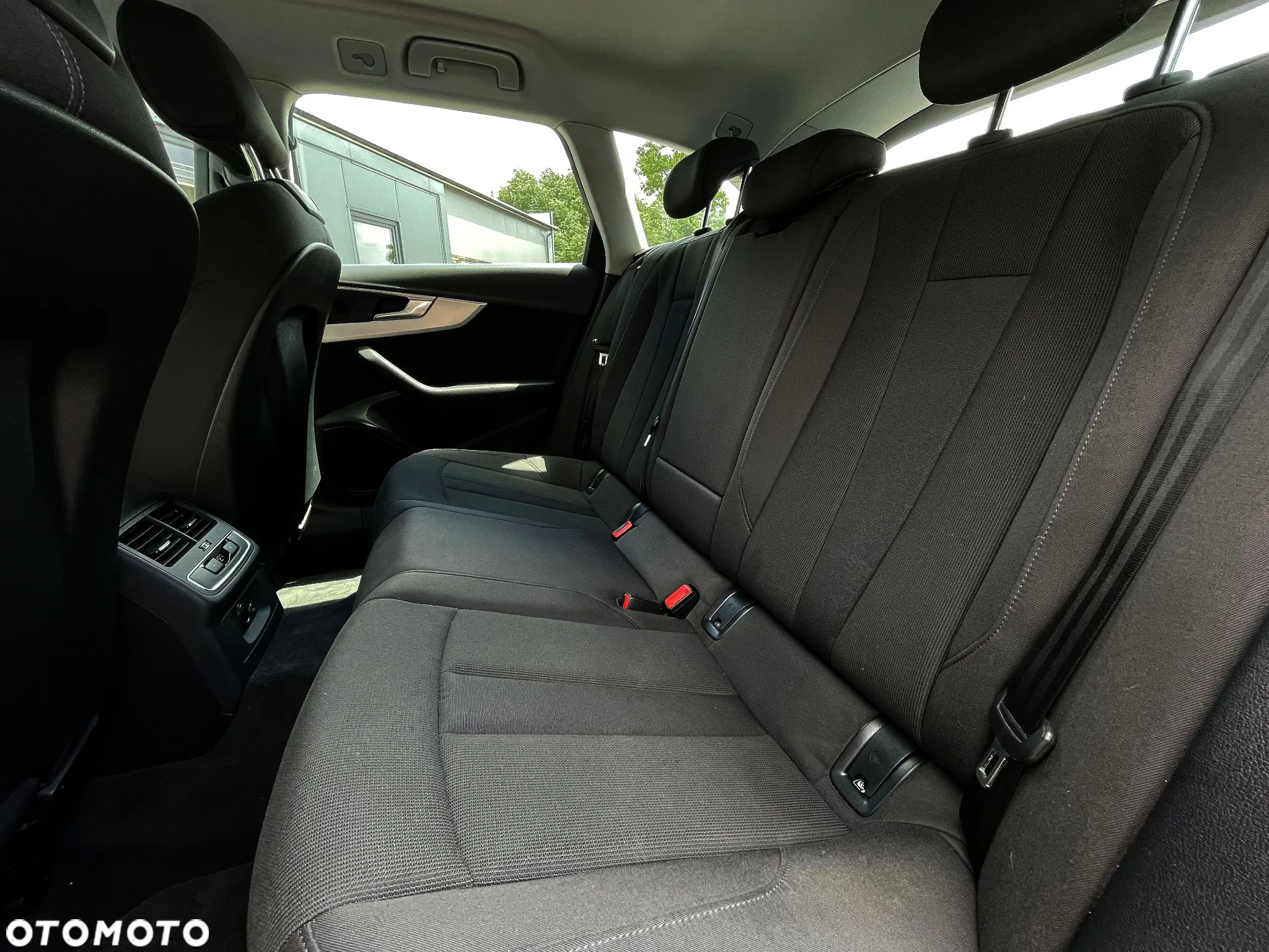 Audi A4 2.0 TFSI ultra - 36