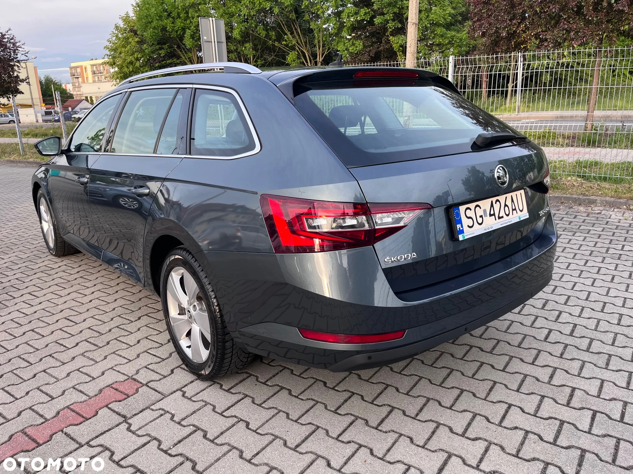 Skoda Superb 1.6 TDI Ambition DSG - 5