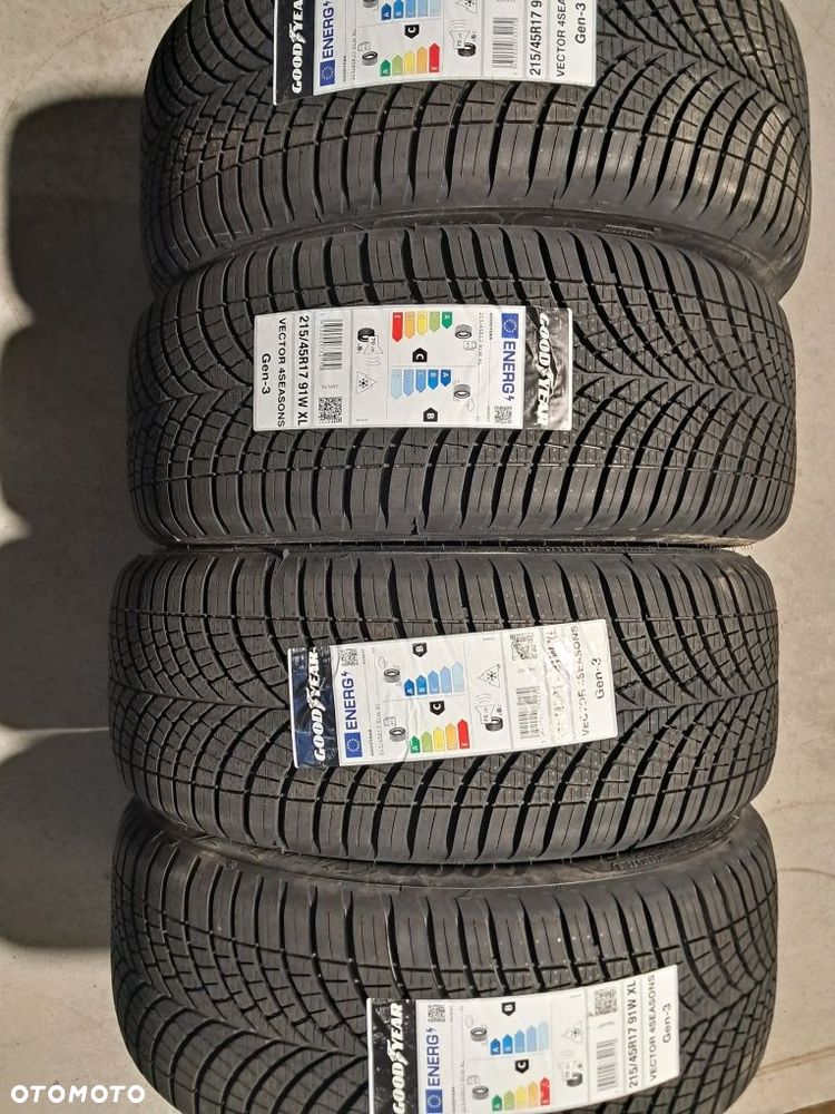 Nowe Opony Goodyear Vector 4 Seasons Gen-3 215/45R17 91W XL - 1
