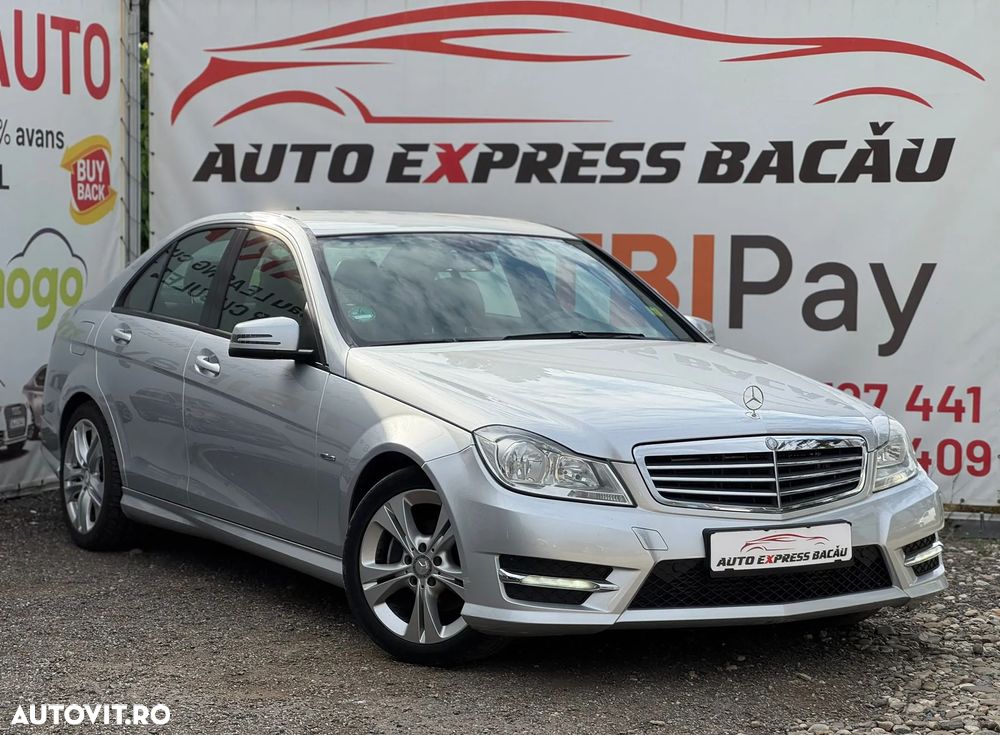 Mercedes-Benz C 180 T CGI BlueEFFICIENCY - 2