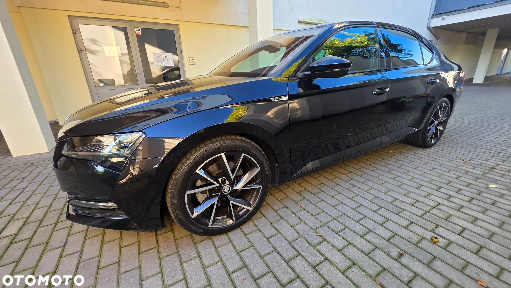 Skoda Superb 2.0 TSI Sportline DSG - 4