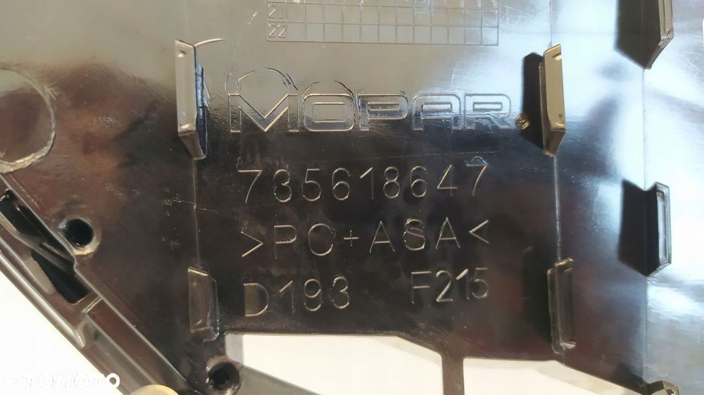 GRILL ATRAPA LANCIA YPSILON 735618647 - 6