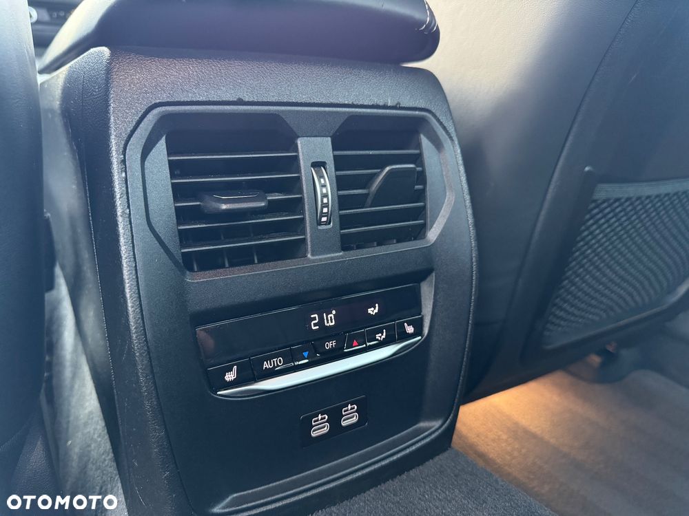 BMW Seria 3 330e M Sport - 19