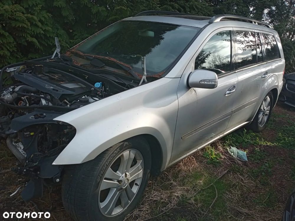 Mercedes-Benz GL - 1