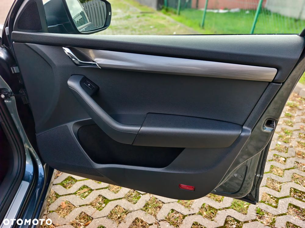 Skoda Octavia 2.0 TDI DSG Soleil - 18