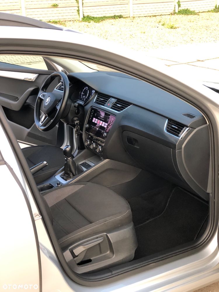 Skoda Octavia 2.0 TDI Ambition EU6 - 19
