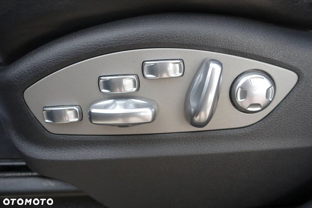Porsche Cayenne S - 28
