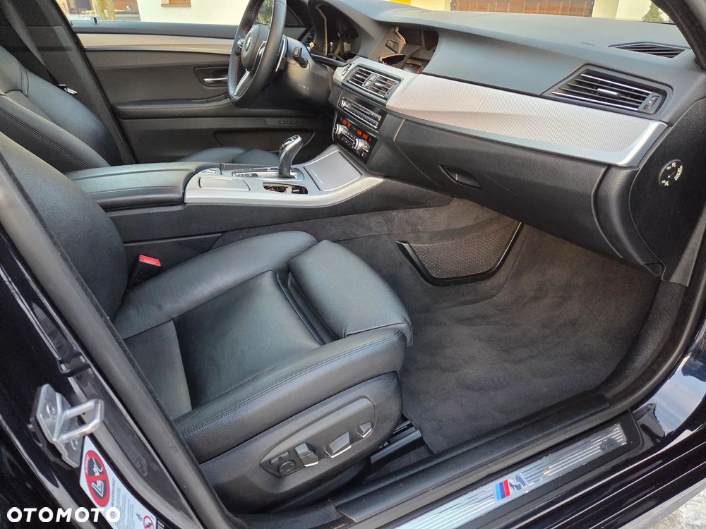BMW Seria 5 530d xDrive Luxury Line - 23