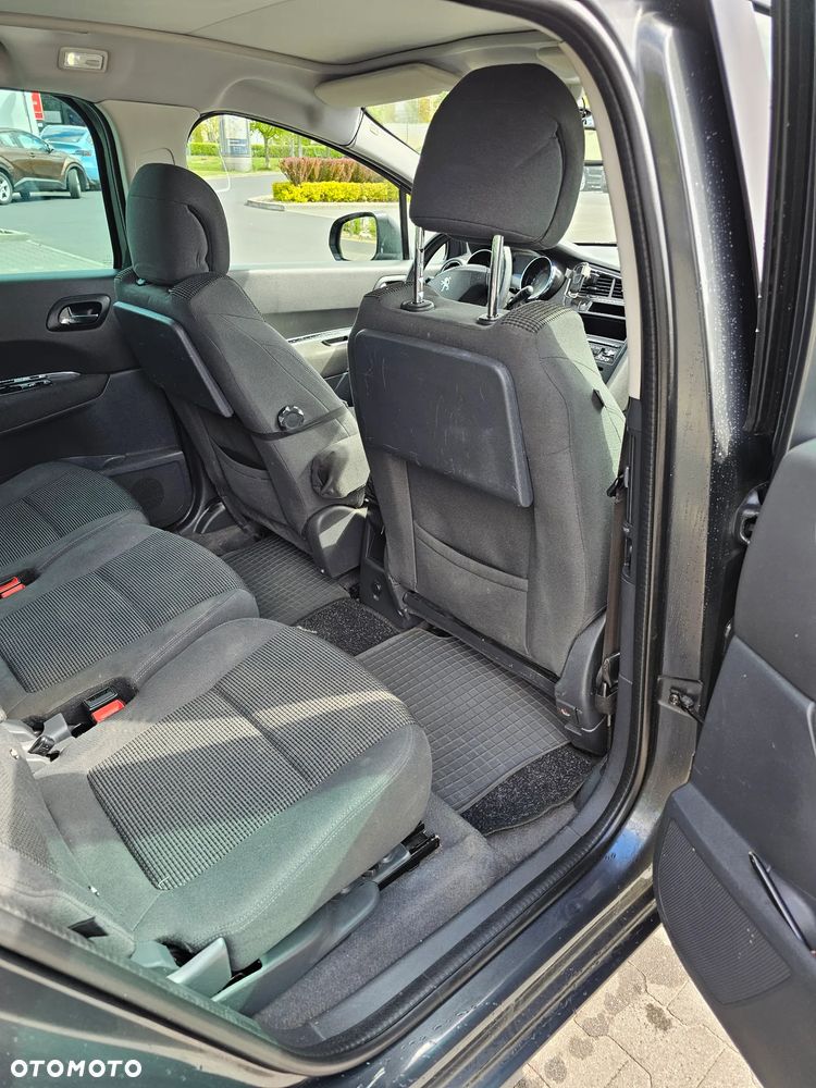 Peugeot 5008 HDI 115 Allure - 16