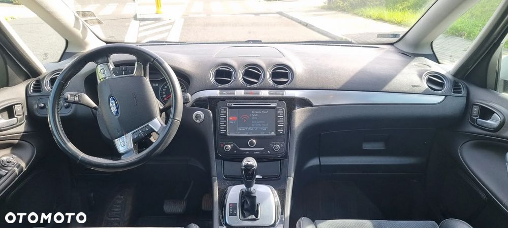 Ford S-Max - 14