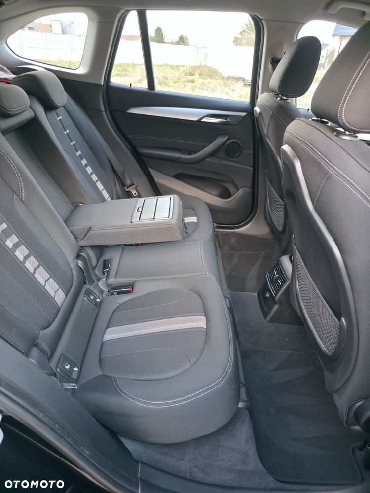 BMW X1 xDrive20d - 14