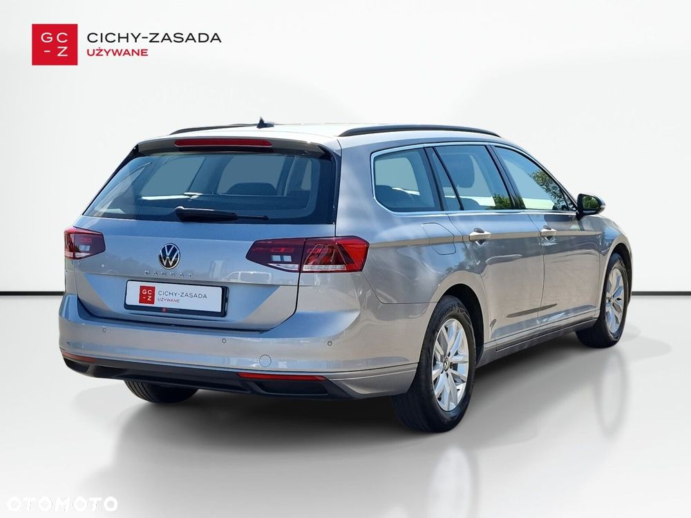 Volkswagen Passat Variant 2.0 TDI SCR Business Plus DSG - 5