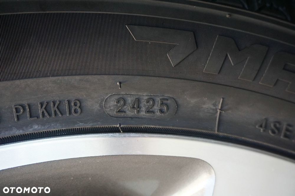 Hyundai Kona 1.6 CRDi Premium 4WD DCT - 32