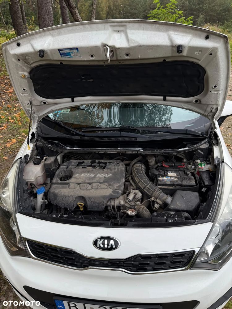 Kia Rio - 11