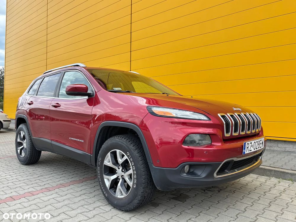 Jeep Cherokee - 3