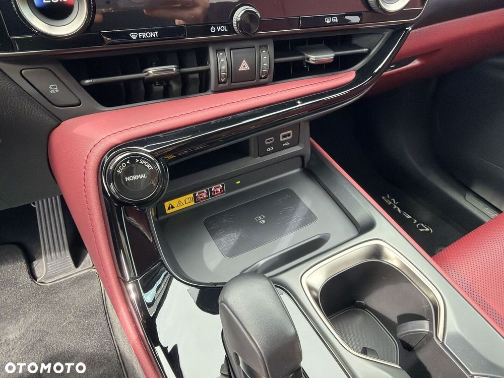 Lexus NX 350h Omotenashi AWD - 21