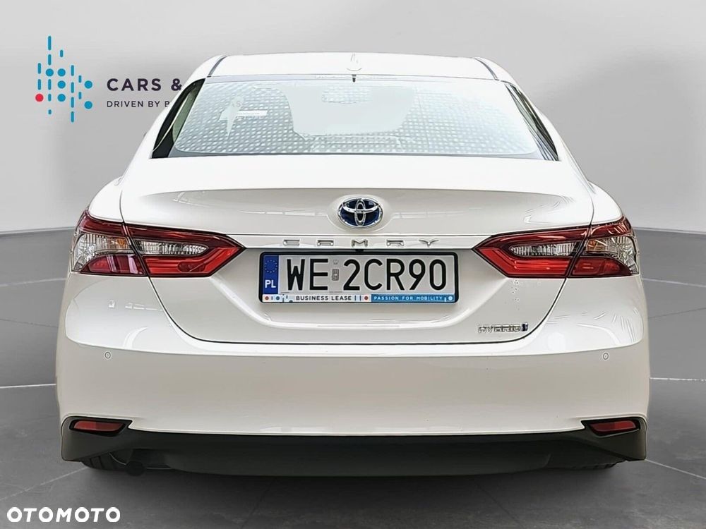 Toyota Camry 2.5 Hybrid Comfort CVT - 21