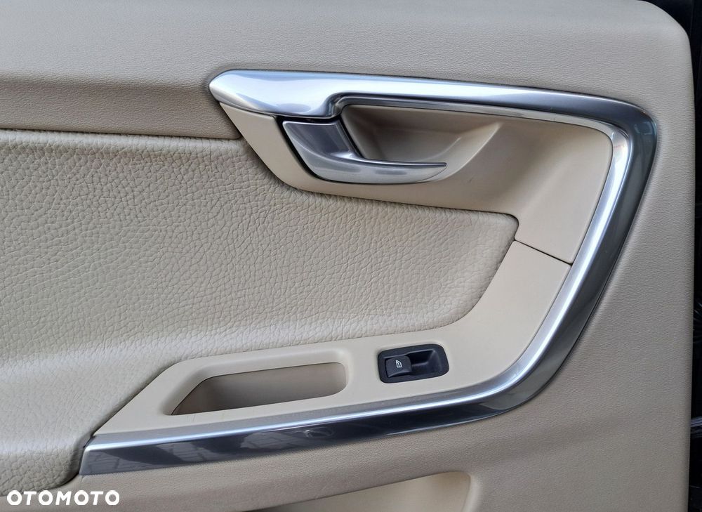 Volvo XC 60 - 28