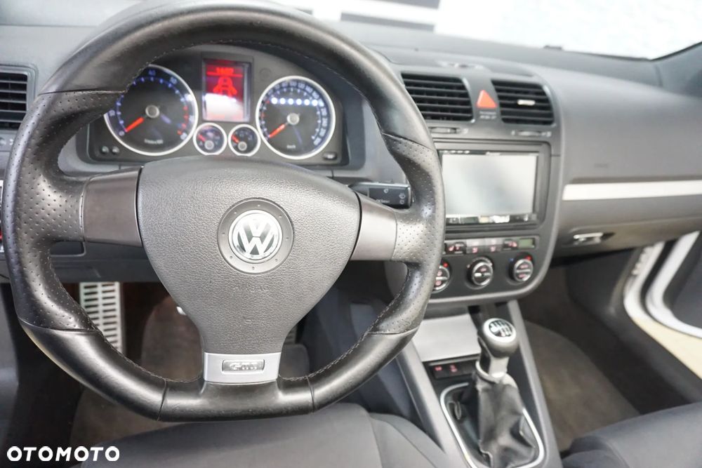 Volkswagen Golf 2.0 GTI - 21