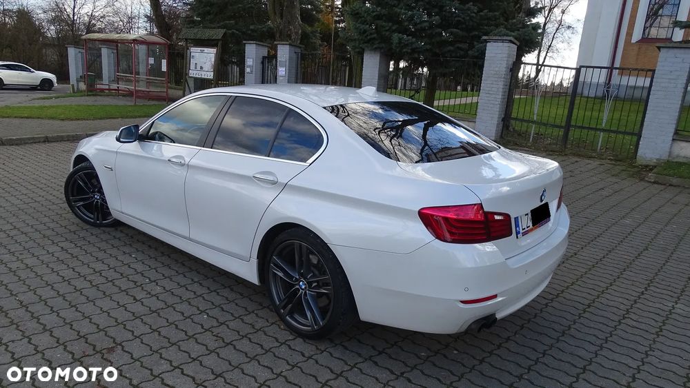 BMW Seria 5 520d Sport - 4