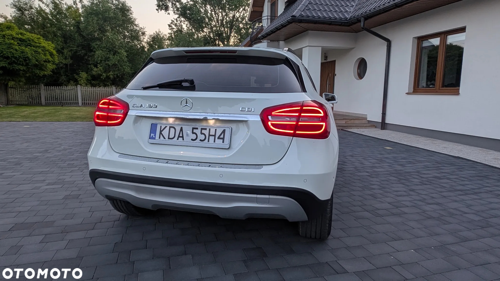 Mercedes-Benz GLA 180 (CDI) d - 12