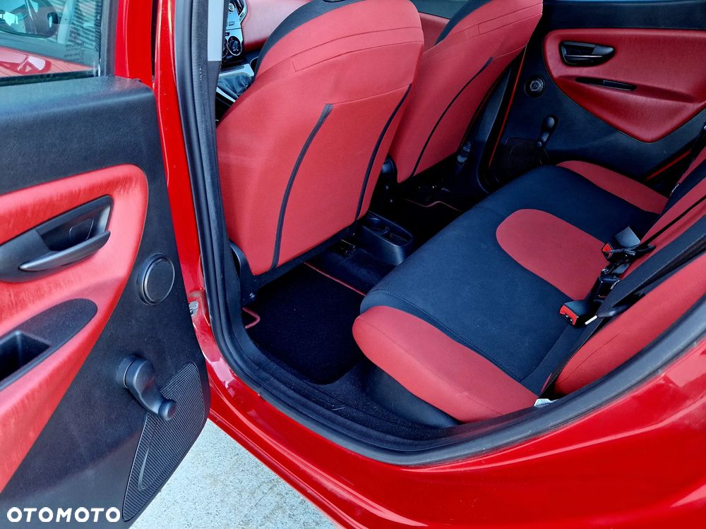 Lancia Ypsilon 1.2 8V Black&Red S&S - 17