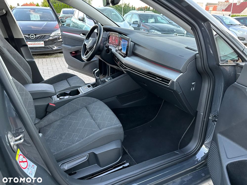 Volkswagen Golf - 24