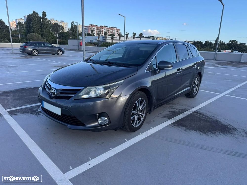 Toyota Avensis SW 2.0 D-4D Exclusive +GPS - 5