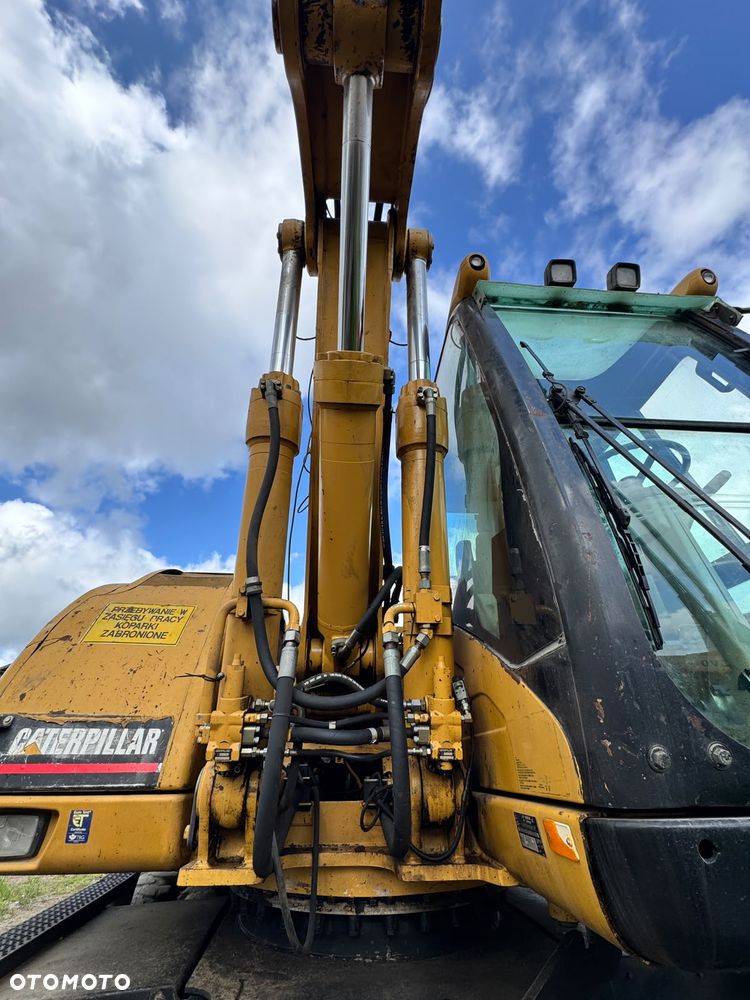 Caterpillar 318C - 11