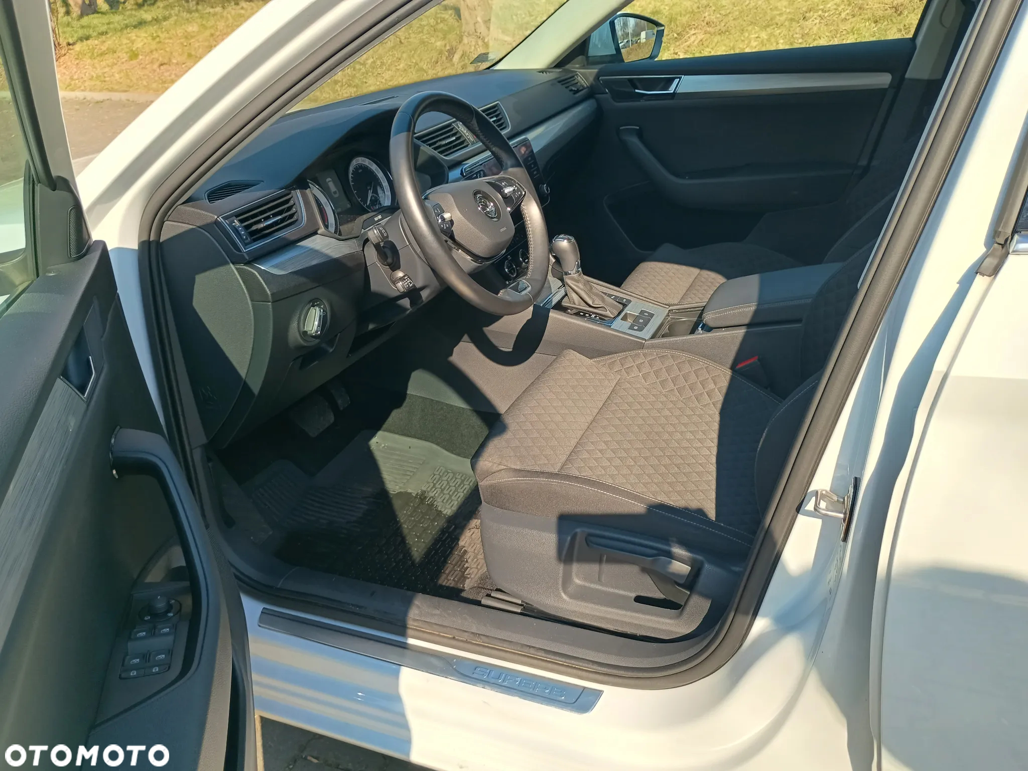 Skoda Superb 2.0 TDI Ambition DSG7 - 12