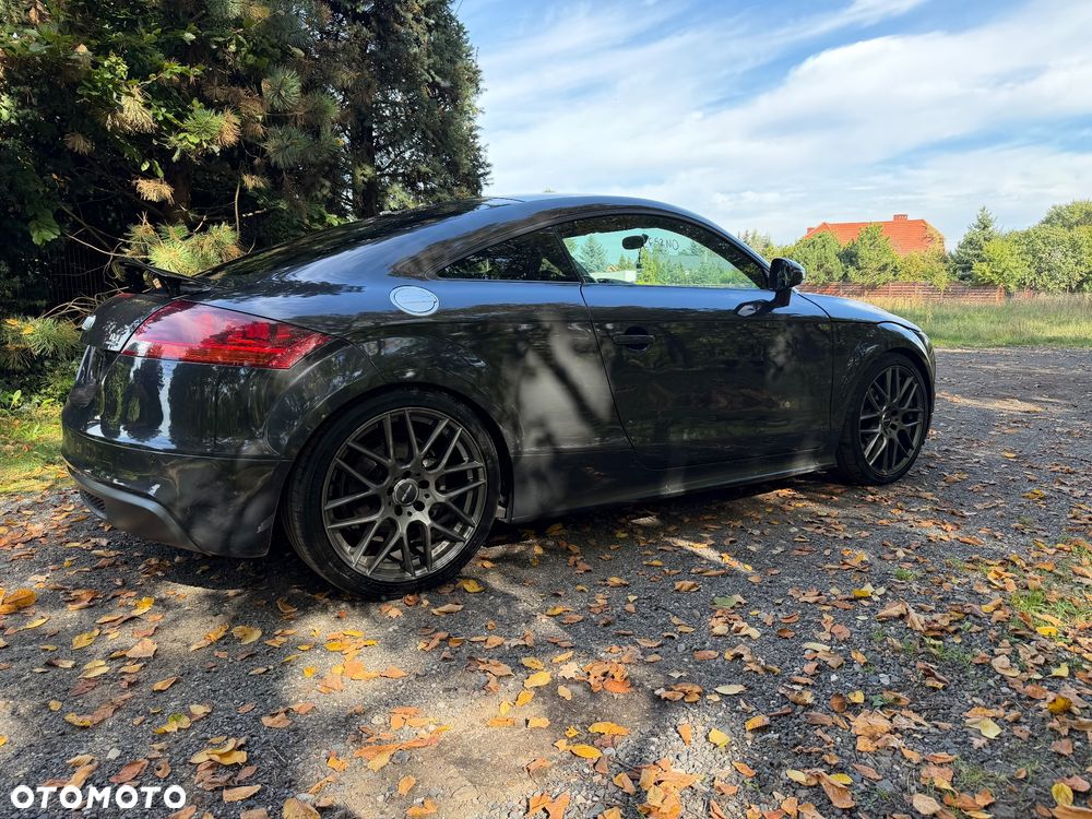 Audi TT Coupé - 7