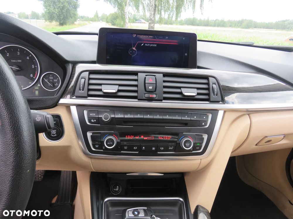 BMW Seria 3 320d Luxury Line - 18