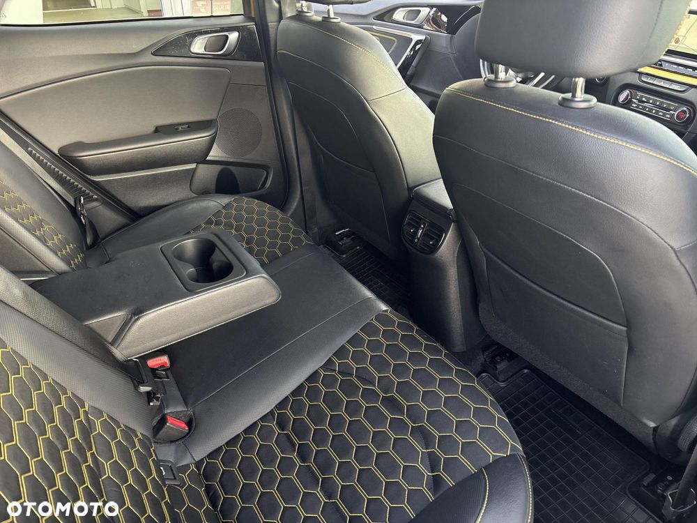 Kia XCeed 1.6 GDI PHEV L Business Line DCT - 27